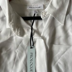 White button down shirt, NWT